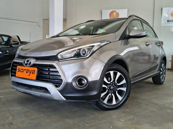 HYUNDAI HB20X 1.6 16V PREMIUM FLEX 4P AUTOMÁTICO